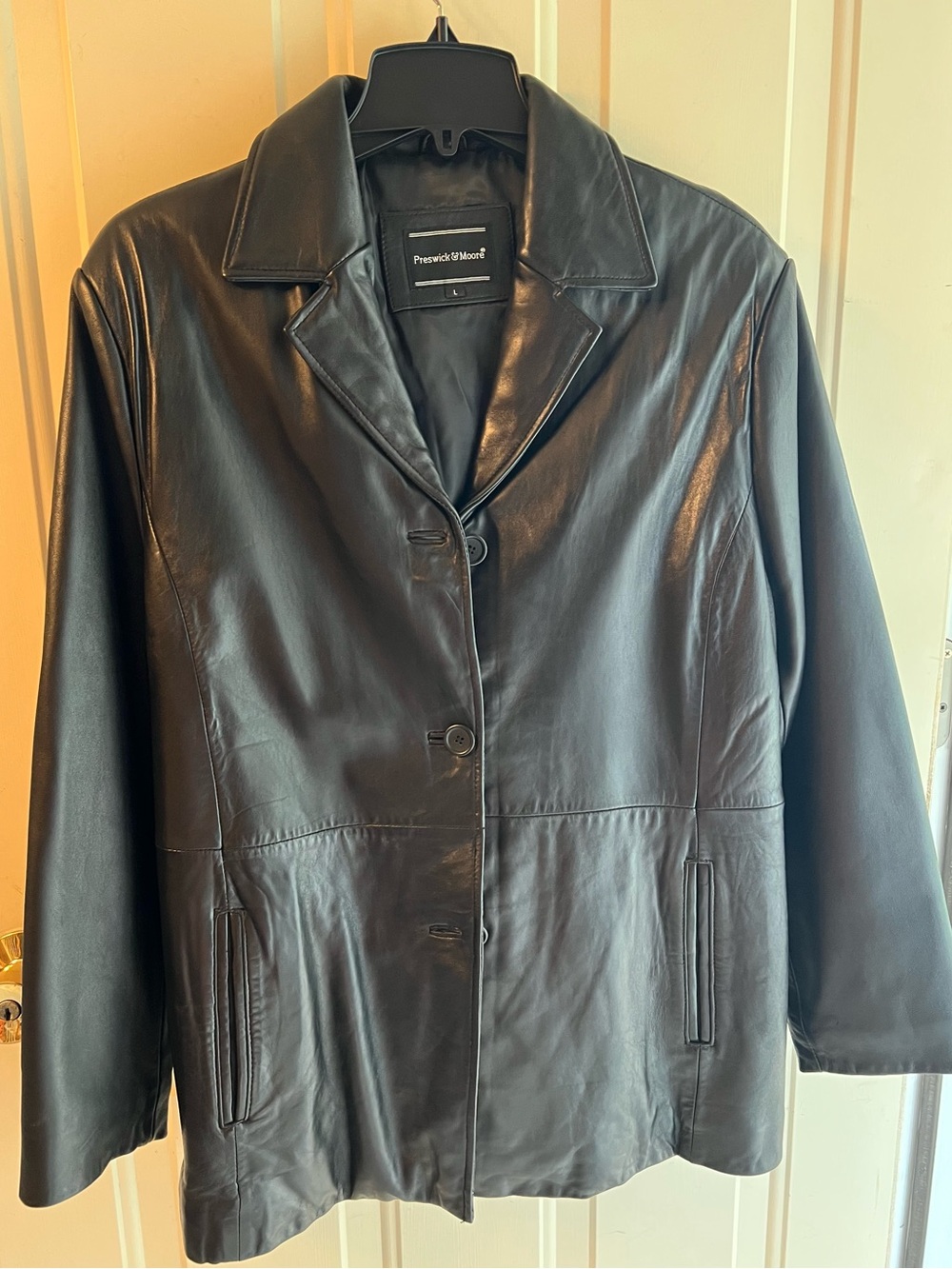Preswick & Moore Black Leather Button-Front Jacket